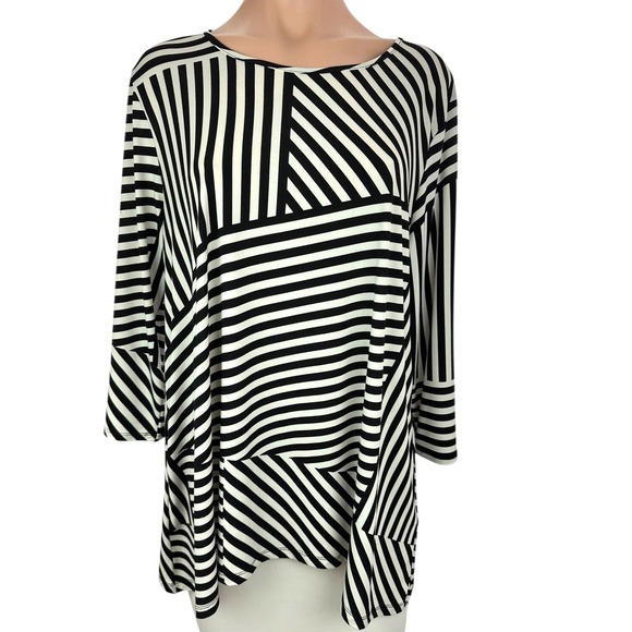 Chico's Sz 2/L Pullover Top Black & White Stripe Asymmetric Hem Polyester/Spand - Picture 1 of 5